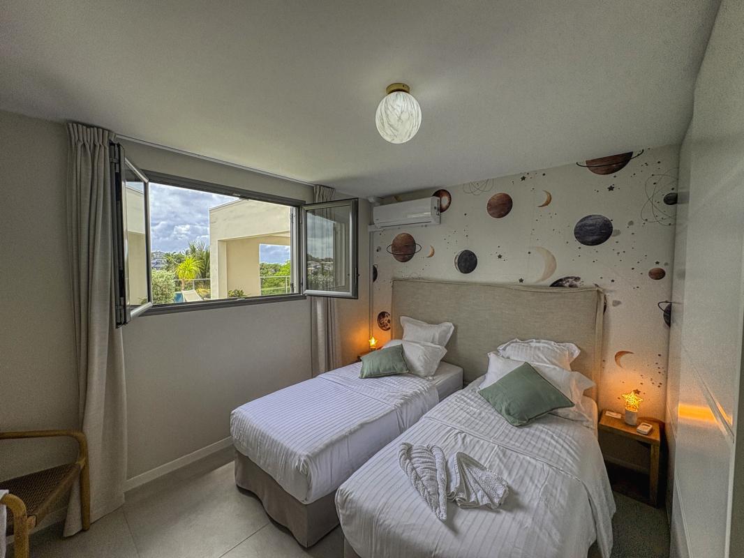 25.Location villa piscine Gosier Guadeloupe_Chambre Enfant